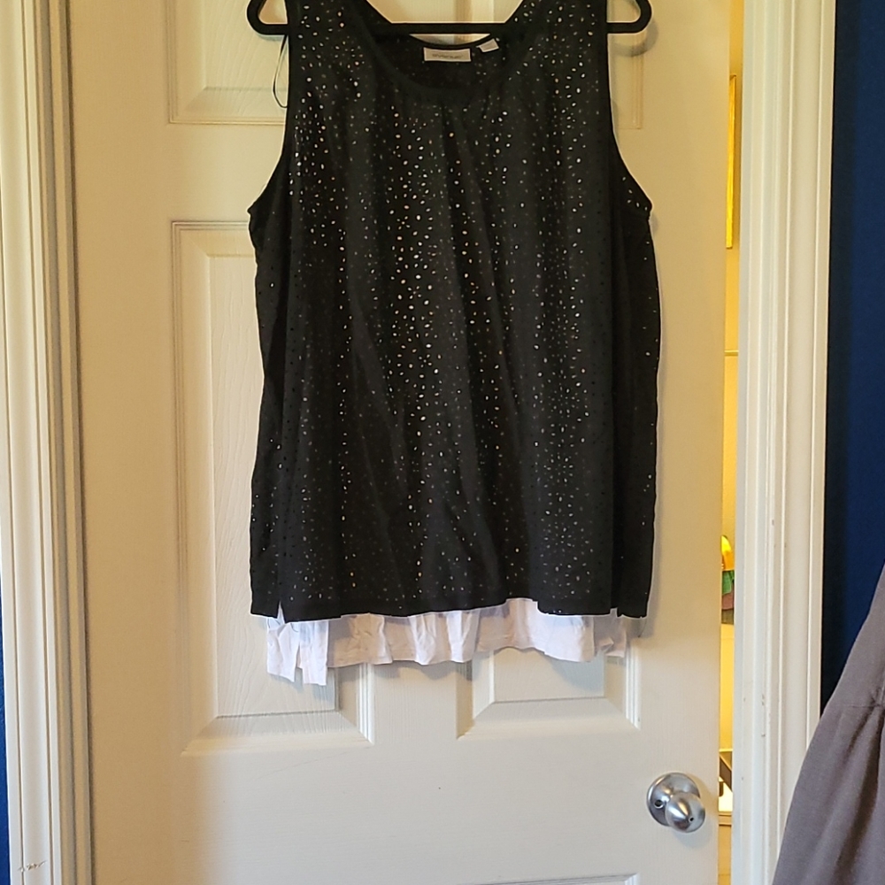 2 x tank top